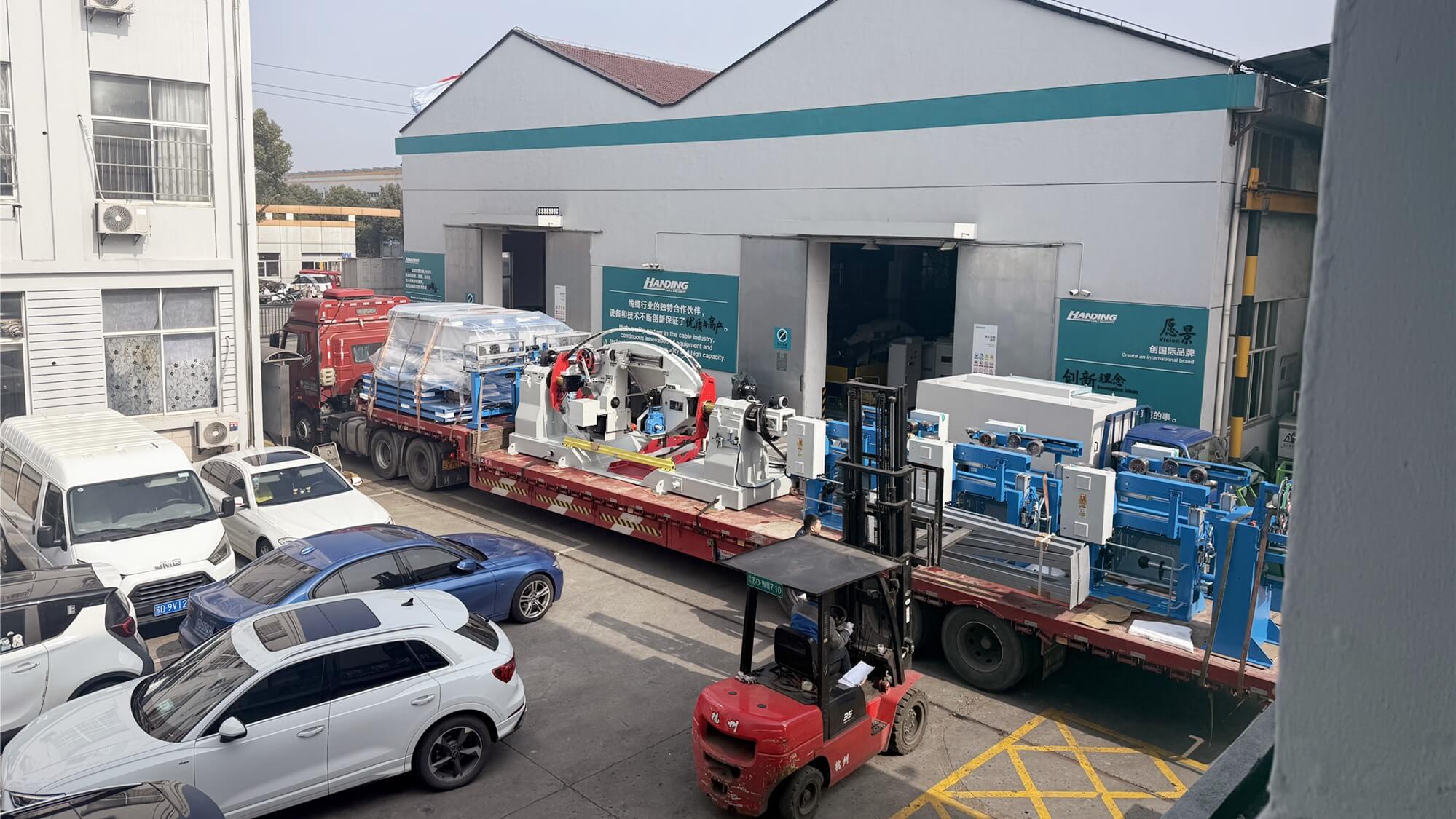 漢鼎 DTE-1250D 型束絞機(jī)出貨 漢鼎 DTE-1250D 型束絞機(jī)出貨